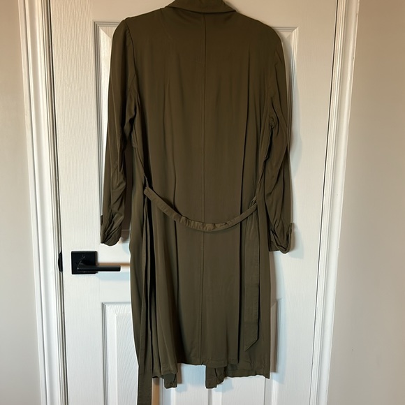 Forever 21 Trench - Picture 7 of 7